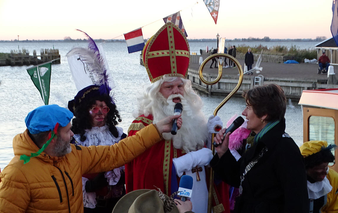 Een warm welkom voor Sinterklaas op Marken