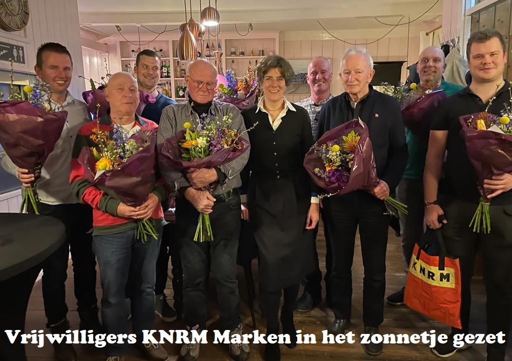 Vrijwilligers KNRM Marken in het zonnetje gezet