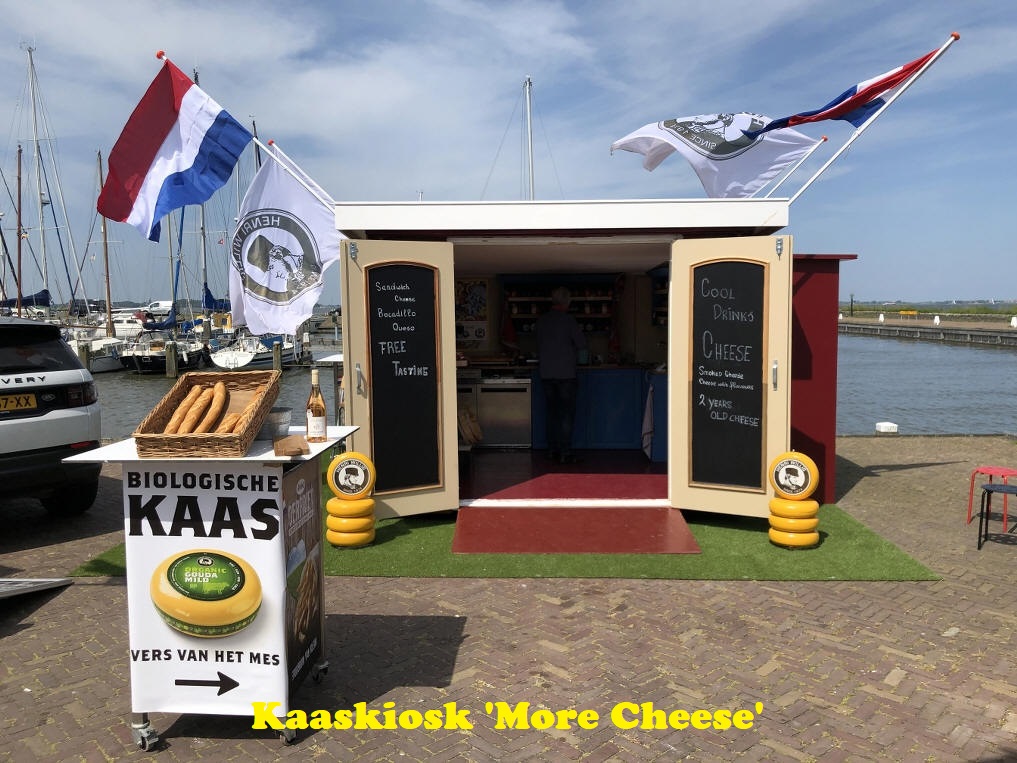 Nieuw op de Marker haven: Kaaskiosk 'More Cheese'