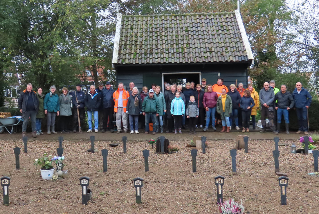 Clean-up day Begraafplaats Marken een GROOT SUCCES