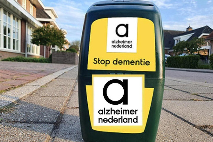 Bedankje van organisatie Alzheimer collecte op Marken