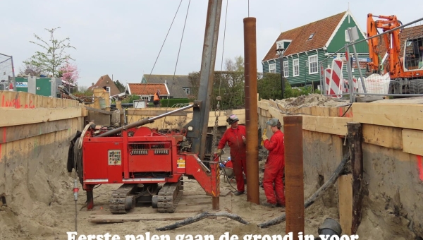 Eerste palen gaan de grond in voor nieuwe kademuur / Wilhelminabrug