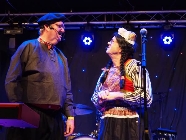 Bessie &amp; Bap: Bevrijdingsfestival Marken 2025