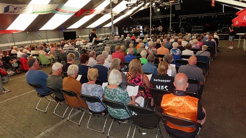 Kerkdienst LIVE vanuit de tent op Marker Havenfeesten