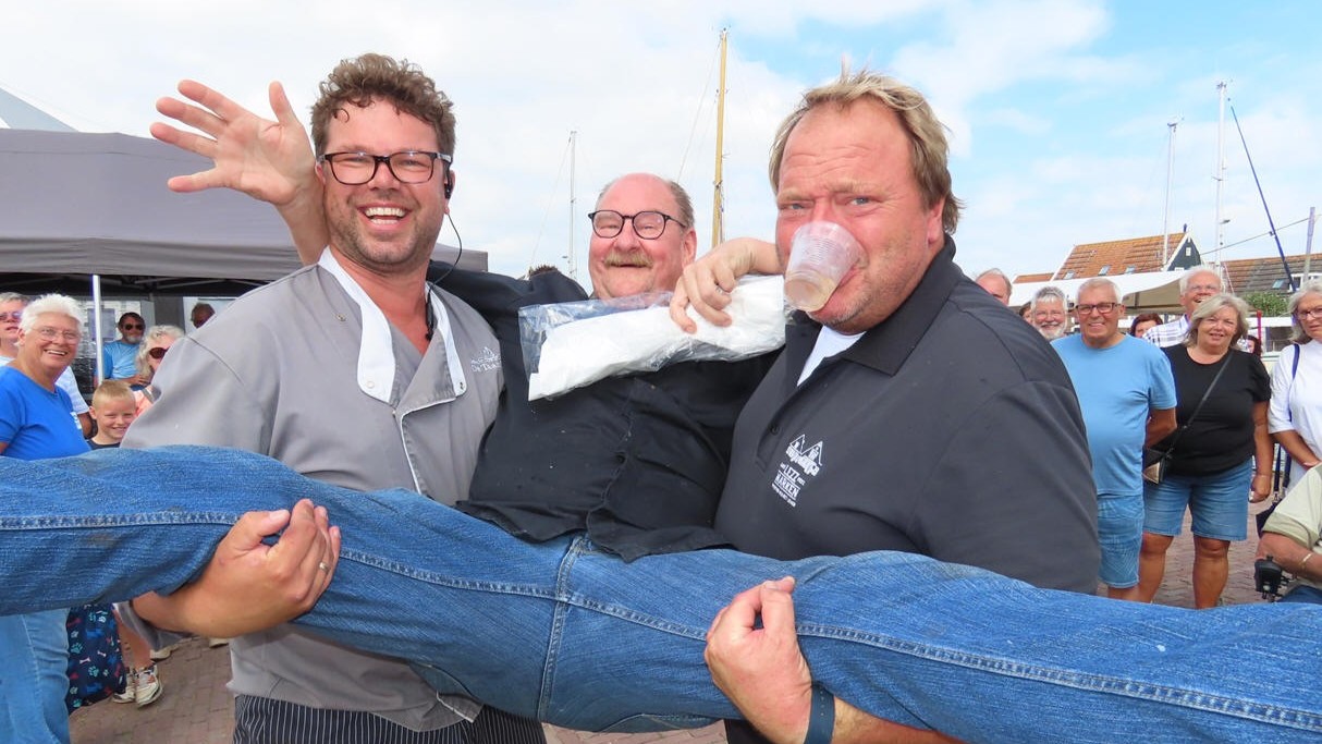 Marker horeca ondernemers kopen eerste paling voor € 350