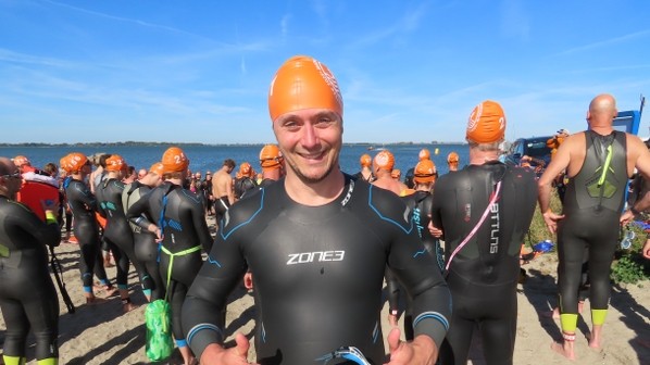 Jordy Kok wint  'Marken-Monnickendam Gouwzee oversteek 2025'