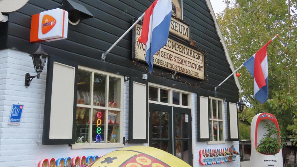 Nieuws van Klompenmakerij Marken inzake PostNL-punt