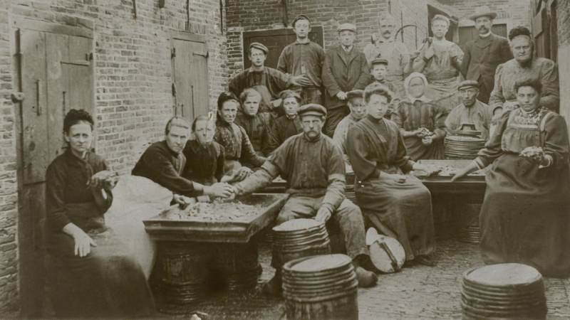 Expositie 'Het Leven Vóór en Na de Afsluiting van de Zuiderzee' in het Waterlands Archief