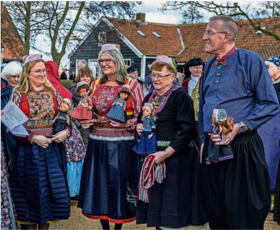 Hugo de Graaf is gefascineerd door klederdracht