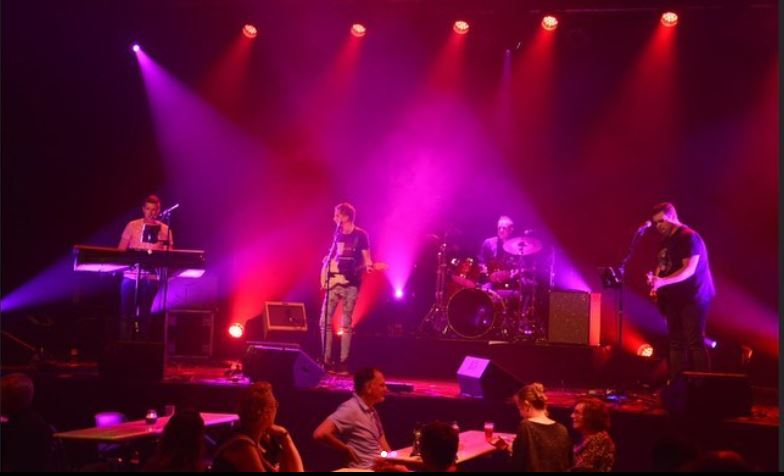 ic_large_w900h600q100_pmtr-live